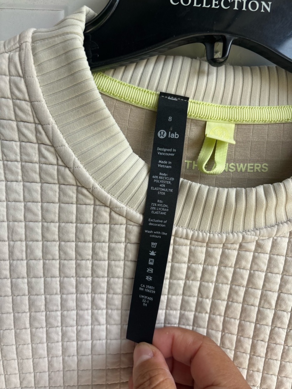 lululemon athletica Quilted Crewneck Sweatshirt in Light Beige with Neon Trim - Picture 3 of 9